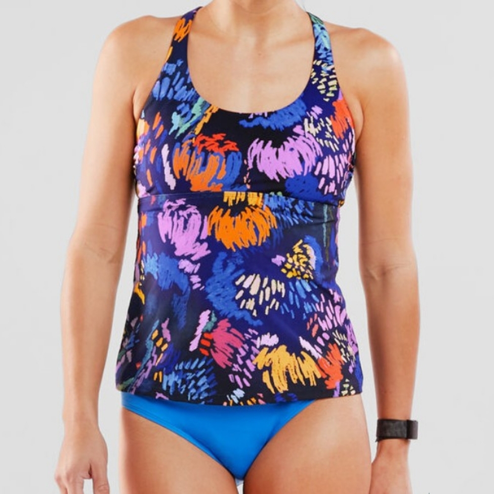 👌🌊Title 9 Real Deal Tankini Top in Floral Dervish L